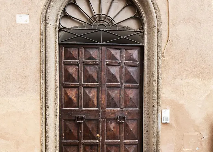 Alloggio Turistico All\'Ombra Della Torre