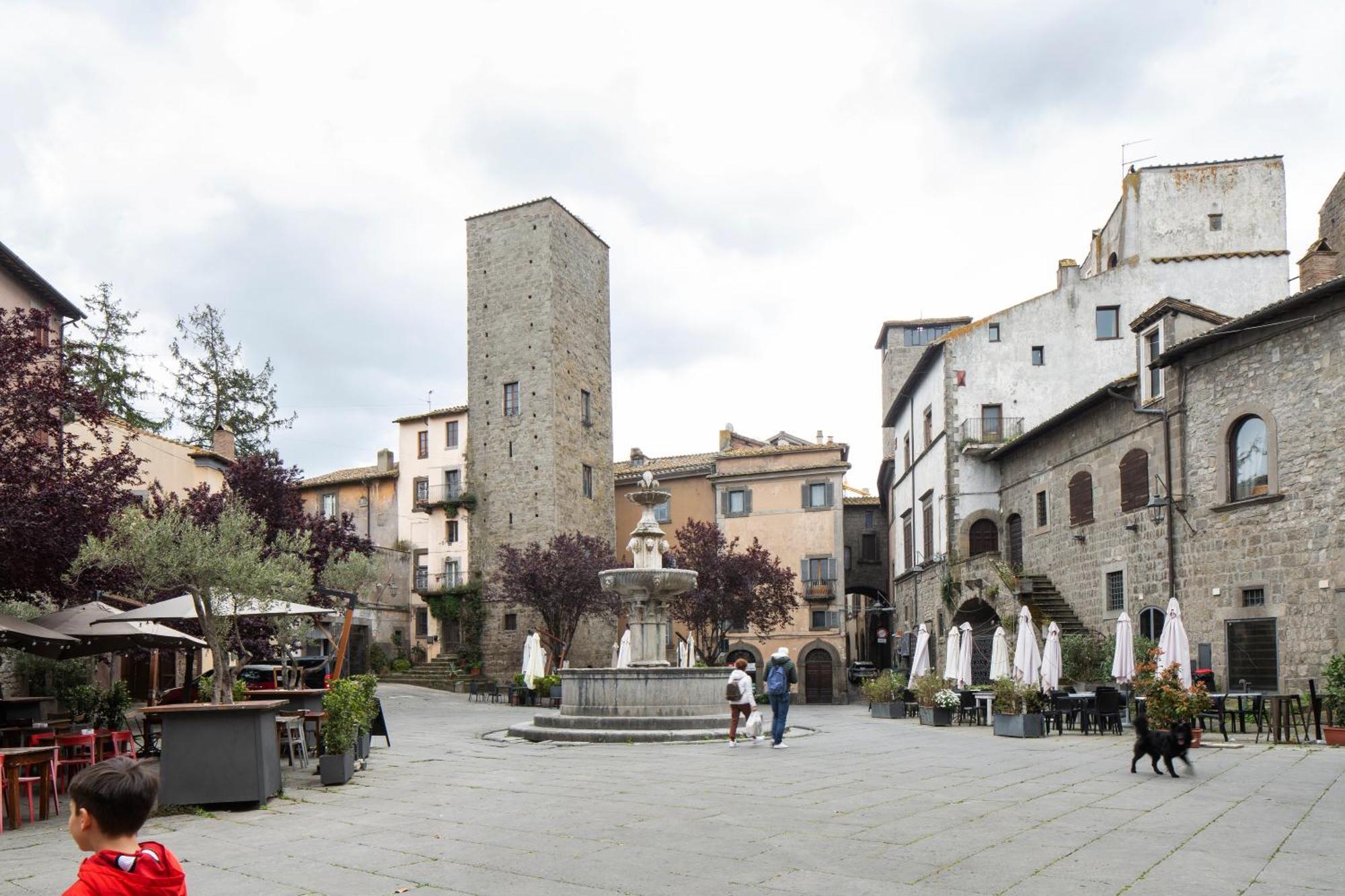 Turistico All'ombra Della Torre Apartment Viterbo